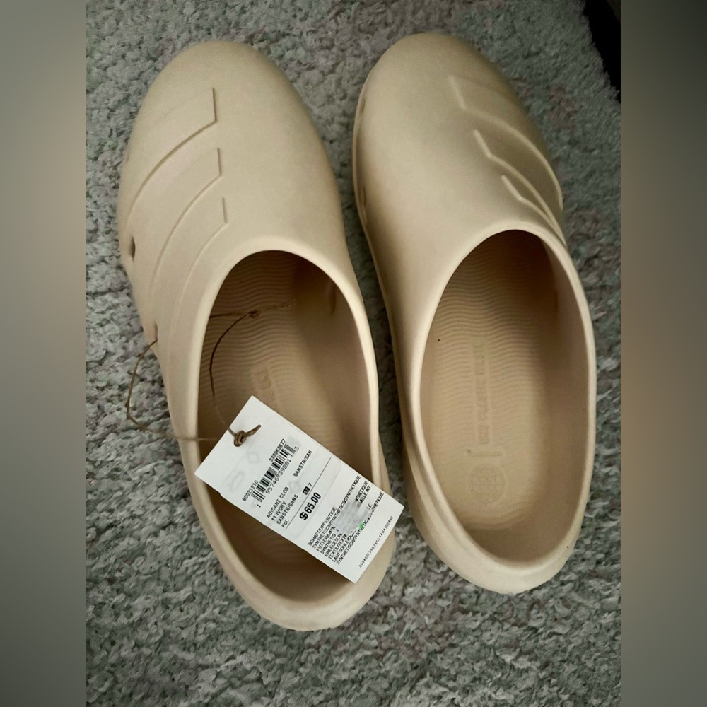 ADIDAS Adicane Clogs - Picture 2 of 6